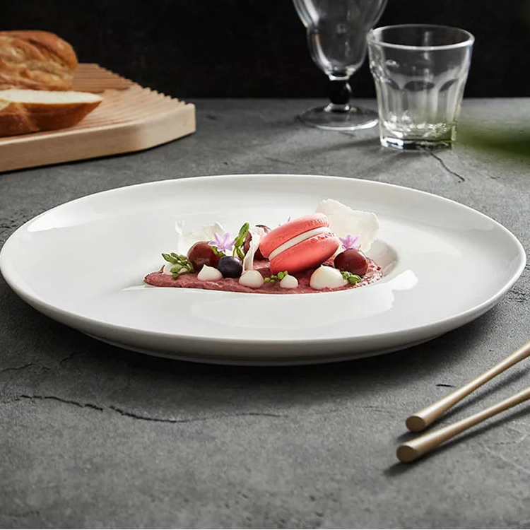 assiette_gastronomique_design_moderne_professionnelle_naturel