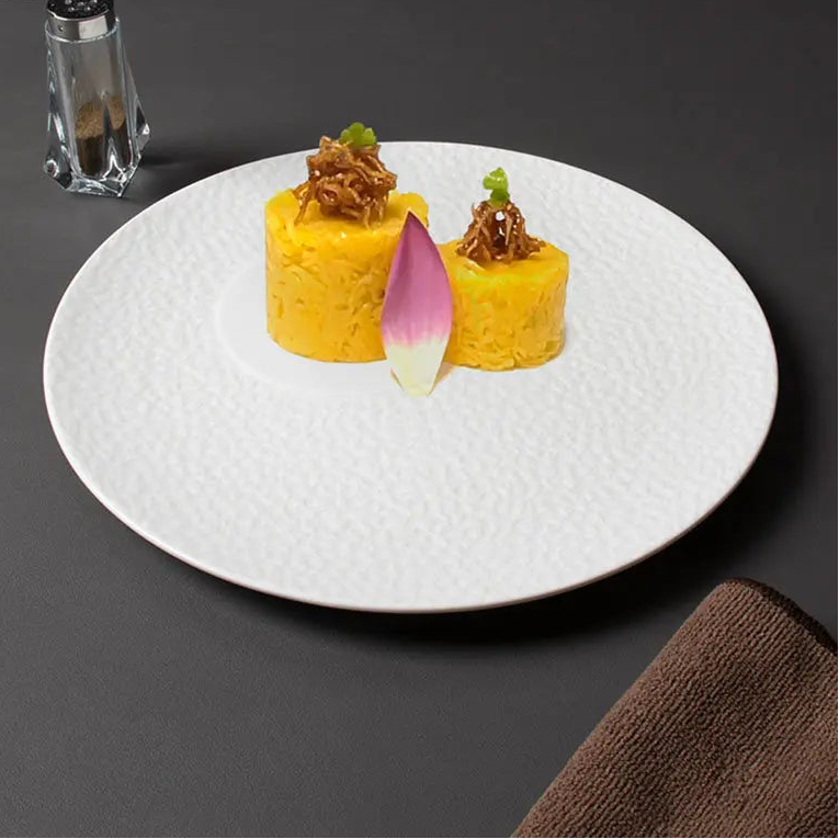 assiette_design_gastronomique_deleurde_professionnelle_premium_moderne_etoile