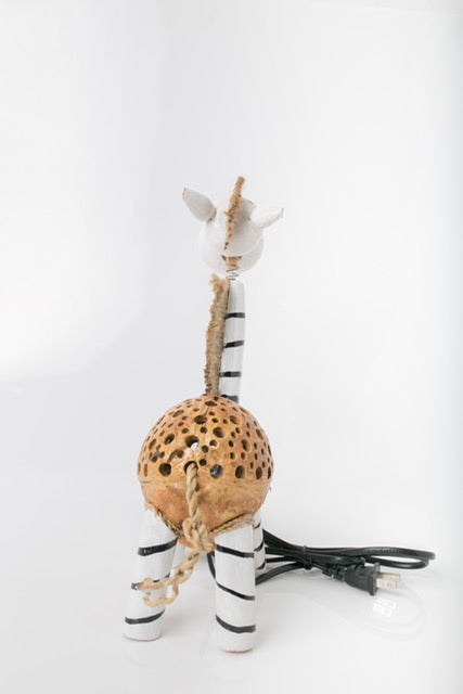 Coco Lamp - Giraffe | Handcrafted manufacturing