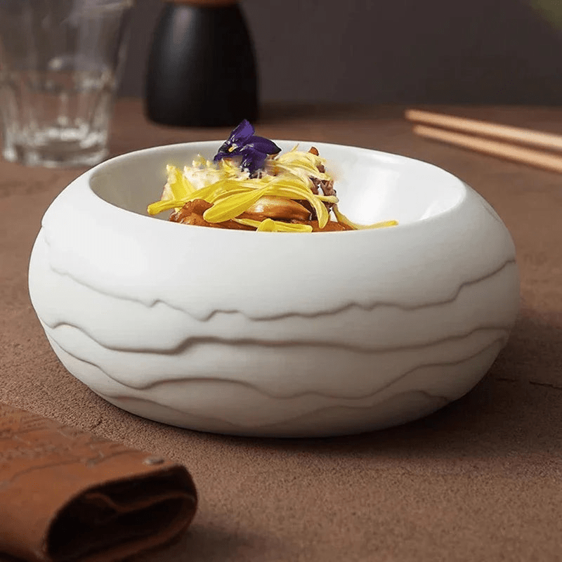 Assiette Bol Céramique Tears Maison Deleurde, vue rapprochée de la forme et de la finition