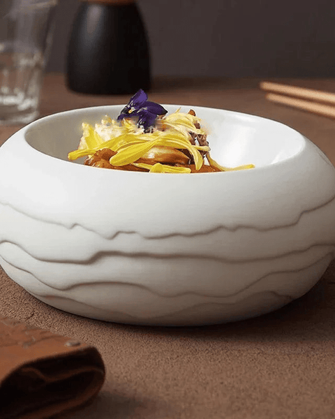 Assiette Bol Céramique Tears Maison Deleurde, vue rapprochée de la forme et de la finition
