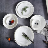 Assiette Céramique Blanche Sun Maison Deleurde, vue rapprochée de la forme et de la finition