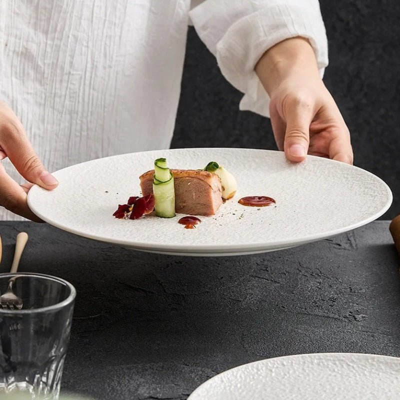Assiette Céramique Fine Crunch Maison Deleurde avec dressage gastronomique
