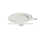 assiette blanche simple pour restaurant gastronomique