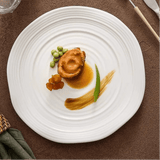 Assiette Céramique Blanche Epure Maison Deleurde avec dressage gastronomique