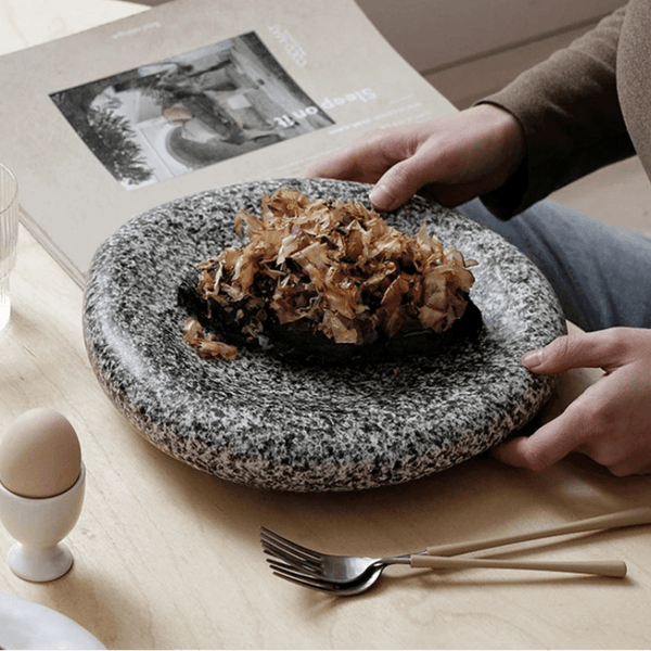 Assiette Céramique Gastronomique Galet Maison Deleurde avec dressage gastronomique