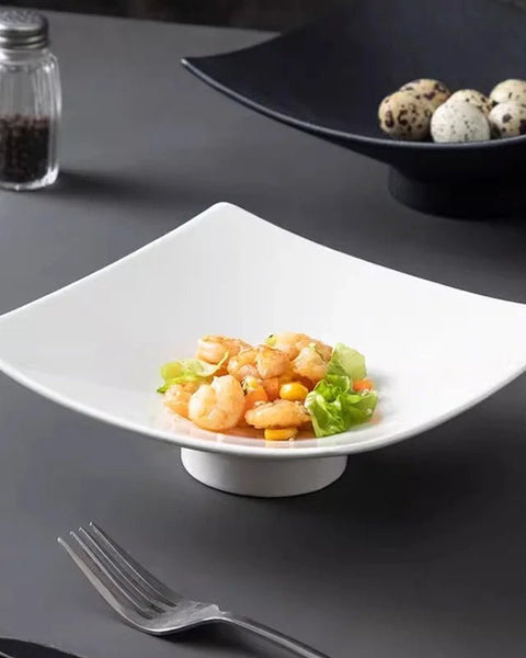 Assiette Céramique Carré Quadria Maison Deleurde, vue rapprochée de la forme et de la finition