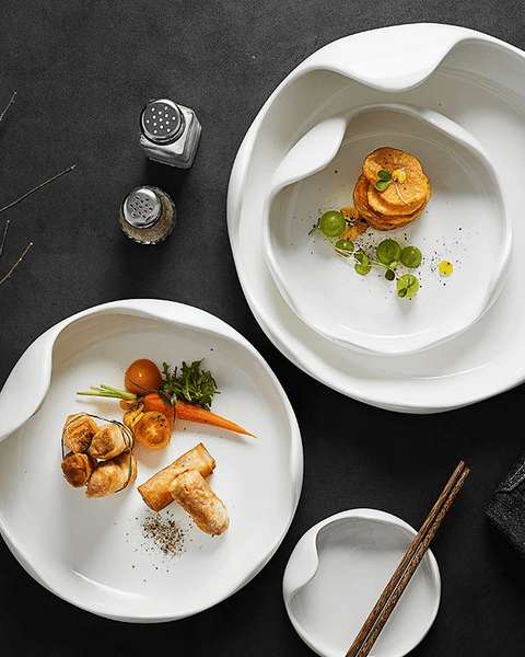 Assiette Céramique Moderne Waves Maison Deleurde avec dressage gastronomique