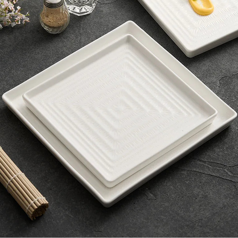 assiette_design_gastronomique_carré_rectangle_professionnelle_moderne