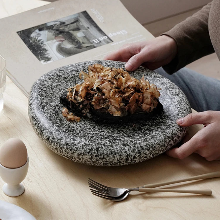 assiette design gastronomique haut de gamme professionnel vaisselle moderne