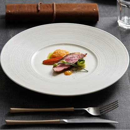 assiette design gastronomique moderne professionnel haut de gamme