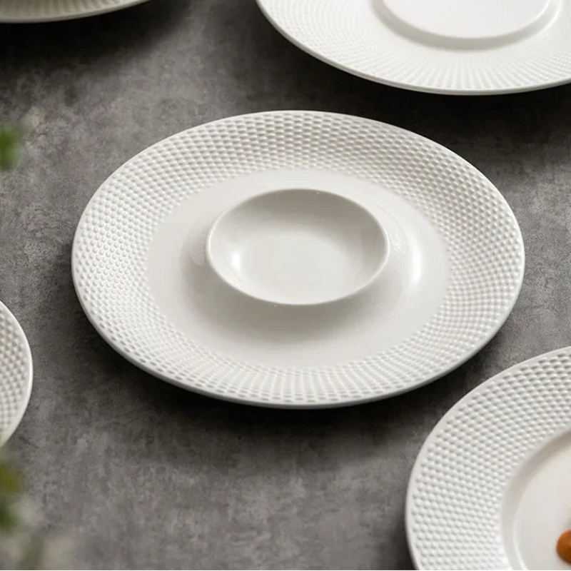 assiette_design_gastronomique_deleurde_professionnelle_premium_moderne_etoile