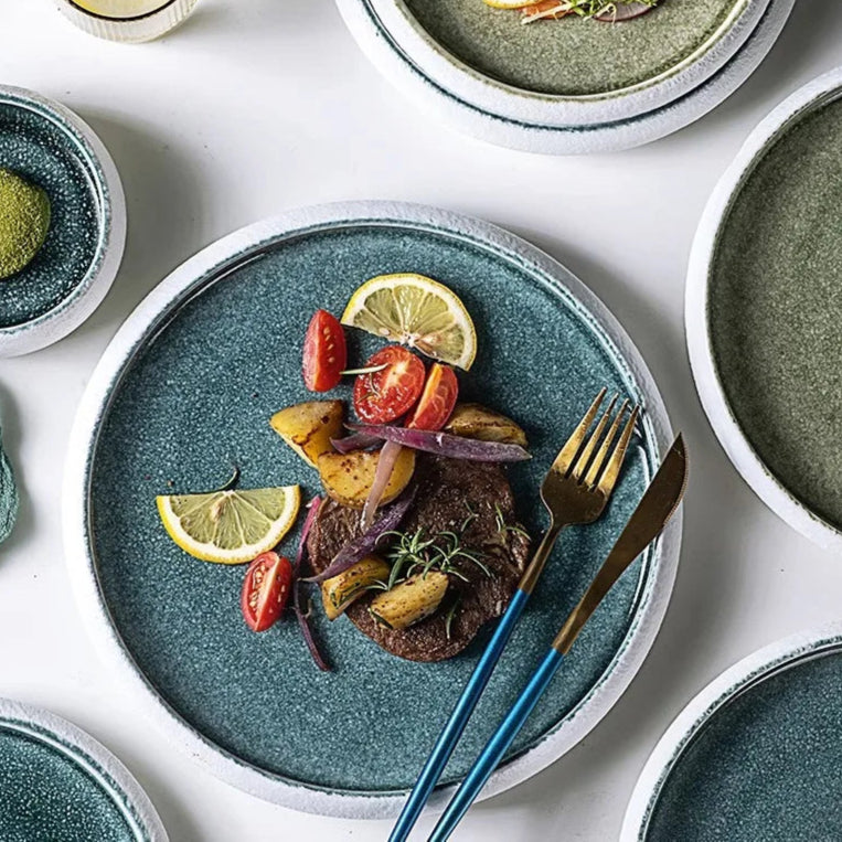 assiette design gastronomique moderne bleu 