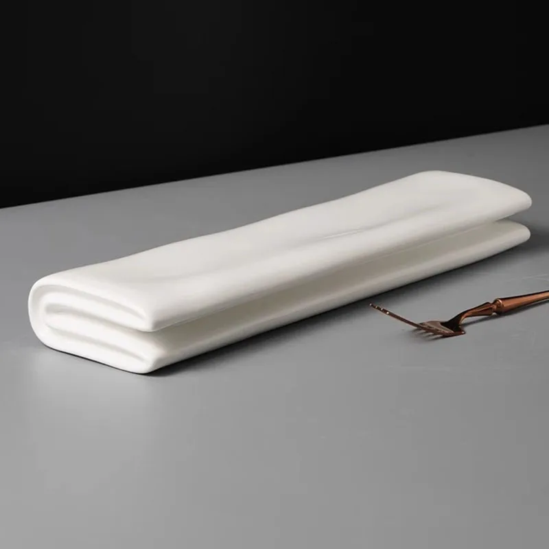 ceramic-plate-folder-design-restaurant-white