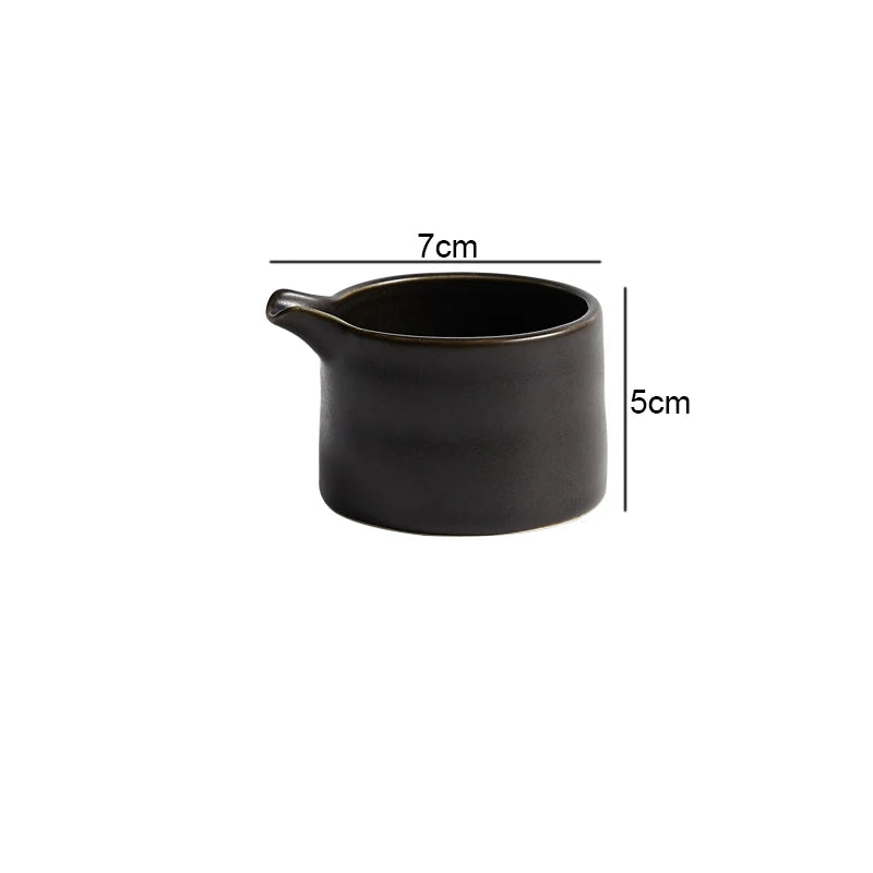 Dimensions et profil de la mini saucière en céramique Goutte Maison Deleurde