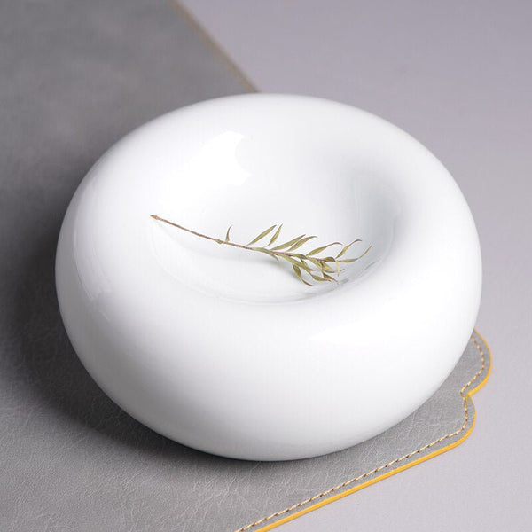 Assiette Céramique Bobly Maison Deleurde, vue rapprochée de la forme et de la finition