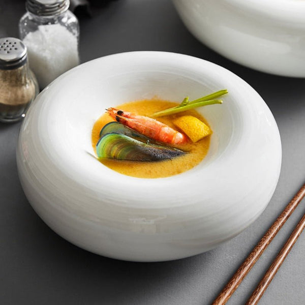 Assiette Céramique Creuse Nuage Maison Deleurde avec dressage gastronomique