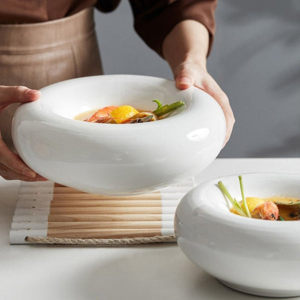 Assiette Céramique Creuse Nuage Maison Deleurde avec dressage gastronomique
